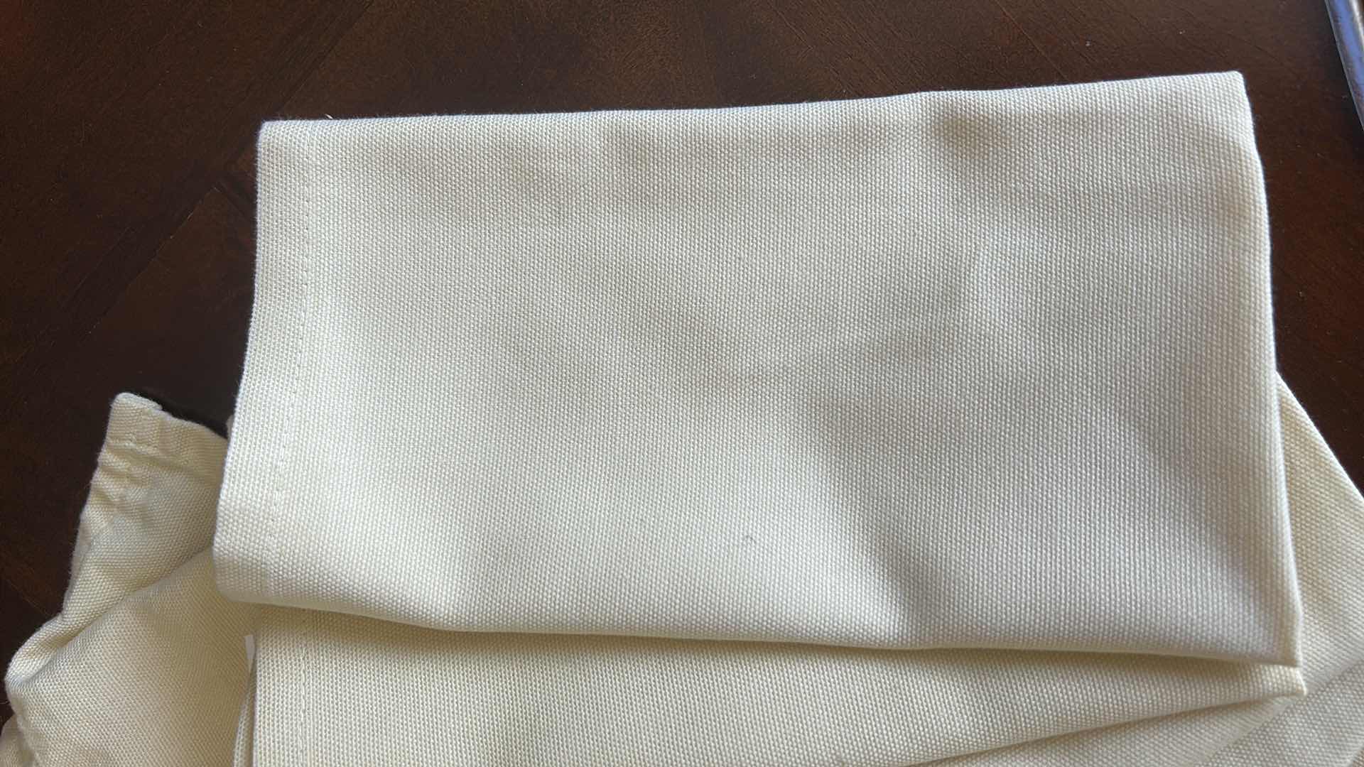 Photo 1 of HOME 100% COTTON RECTANGULAR TABLECLOTH 82” x 120” W 10 ARTISTIC 100% COTTON NAPKINS