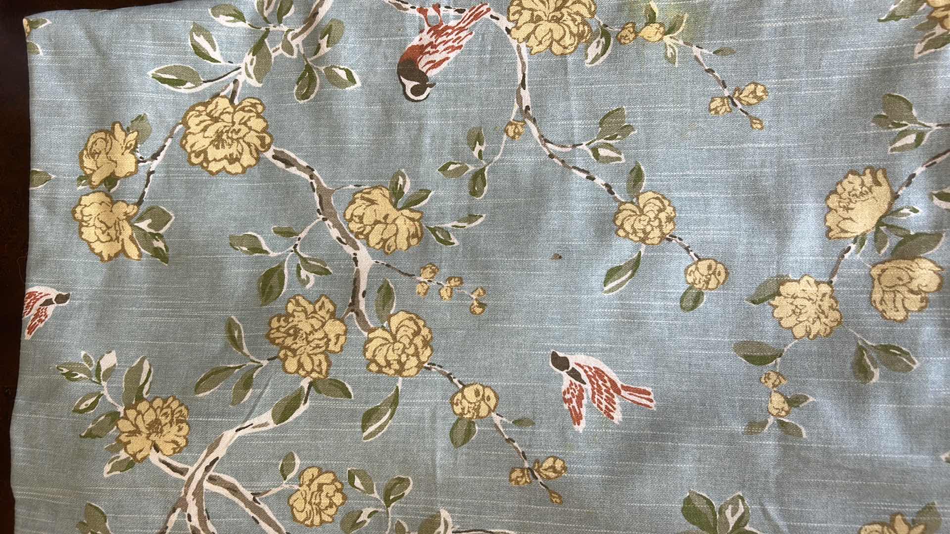 Photo 1 of 15- BEIGE NAPKINS & BLUE FLORAL W BIRD PRINT TABLECLOTH