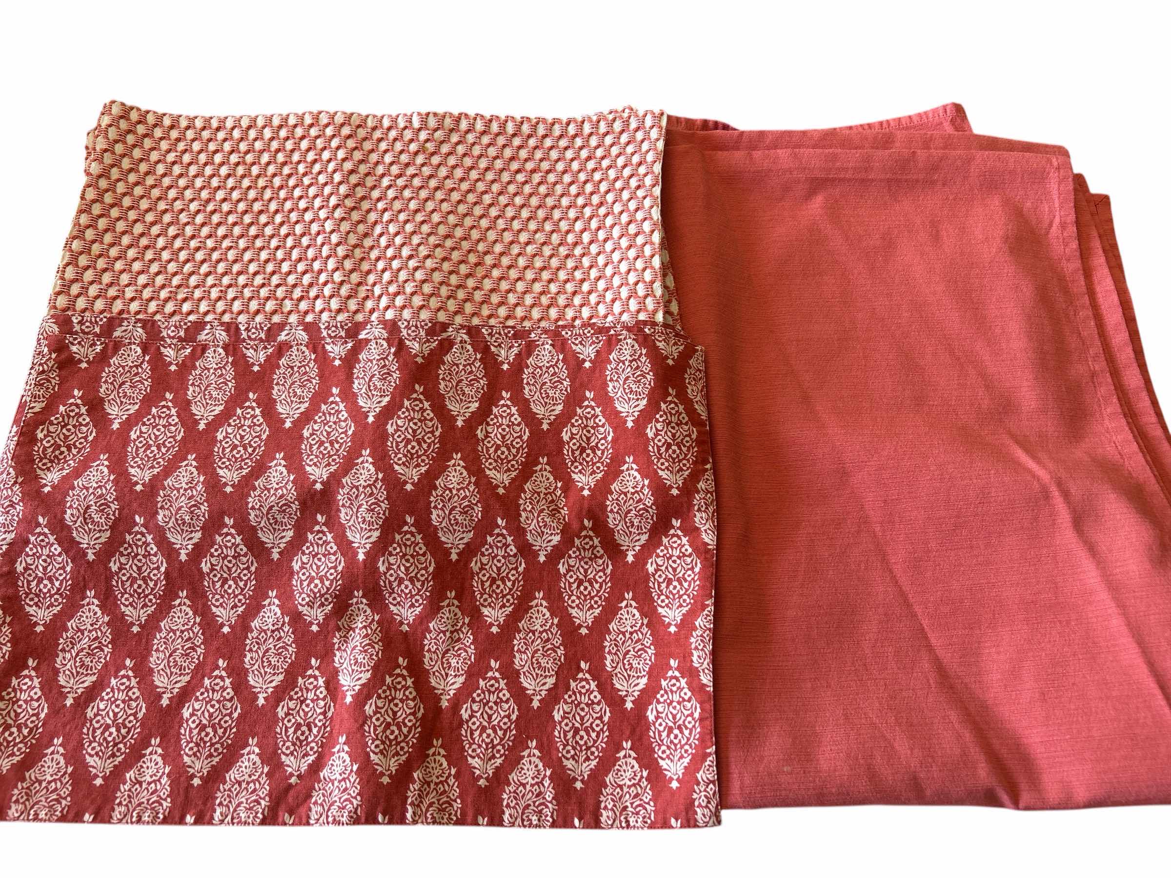 Photo 1 of RED RECTANGLE TABLECLOTH AND  8 PLACEMATS