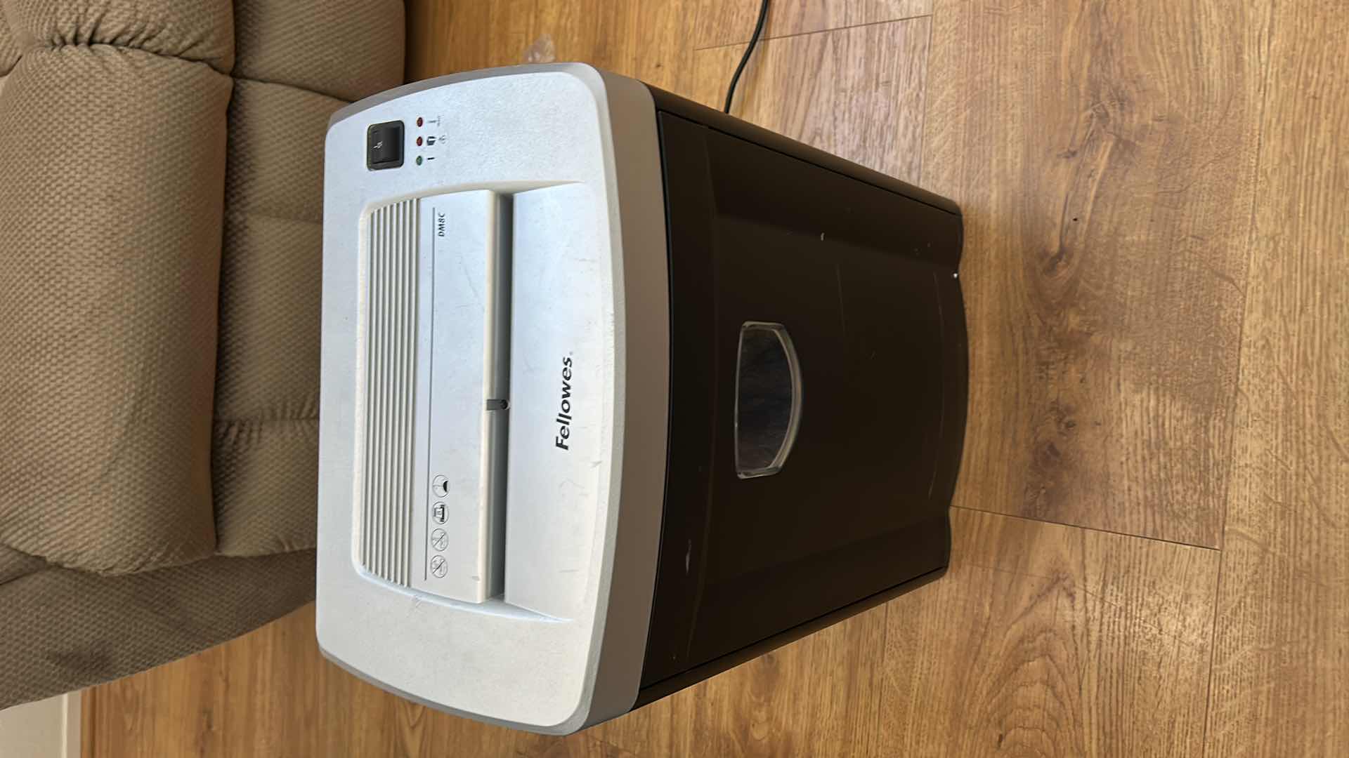 Photo 1 of FELLOWES PAPER-SHREDDER