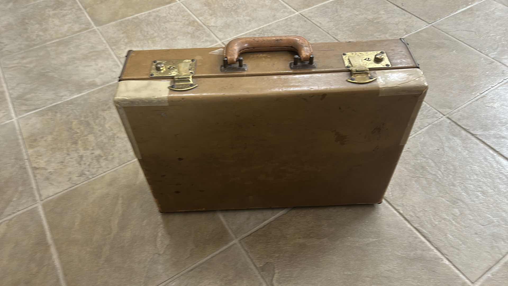 Photo 1 of VINTAGE BRIEFCASE/SMALL OVERNIGHT CASE