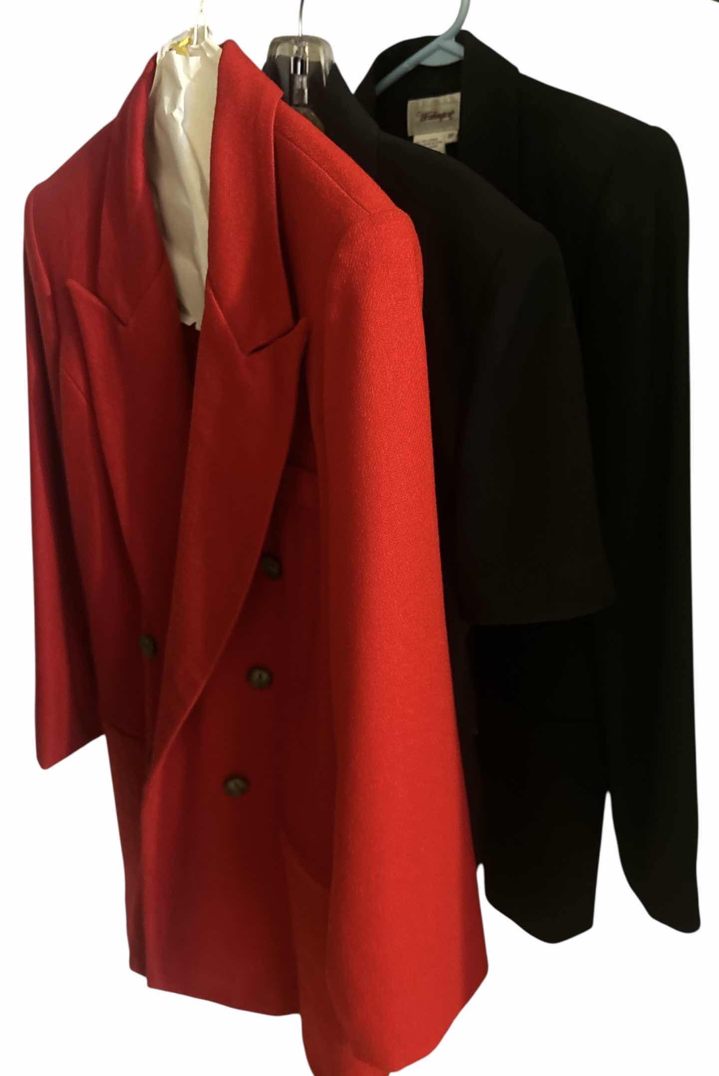 Photo 1 of 3 PC WOMENSWEAR