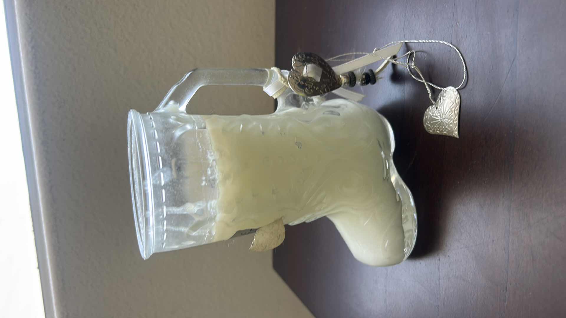 Photo 1 of VINTAGE LAMP H18” AND 2 SCENTED CANDLES