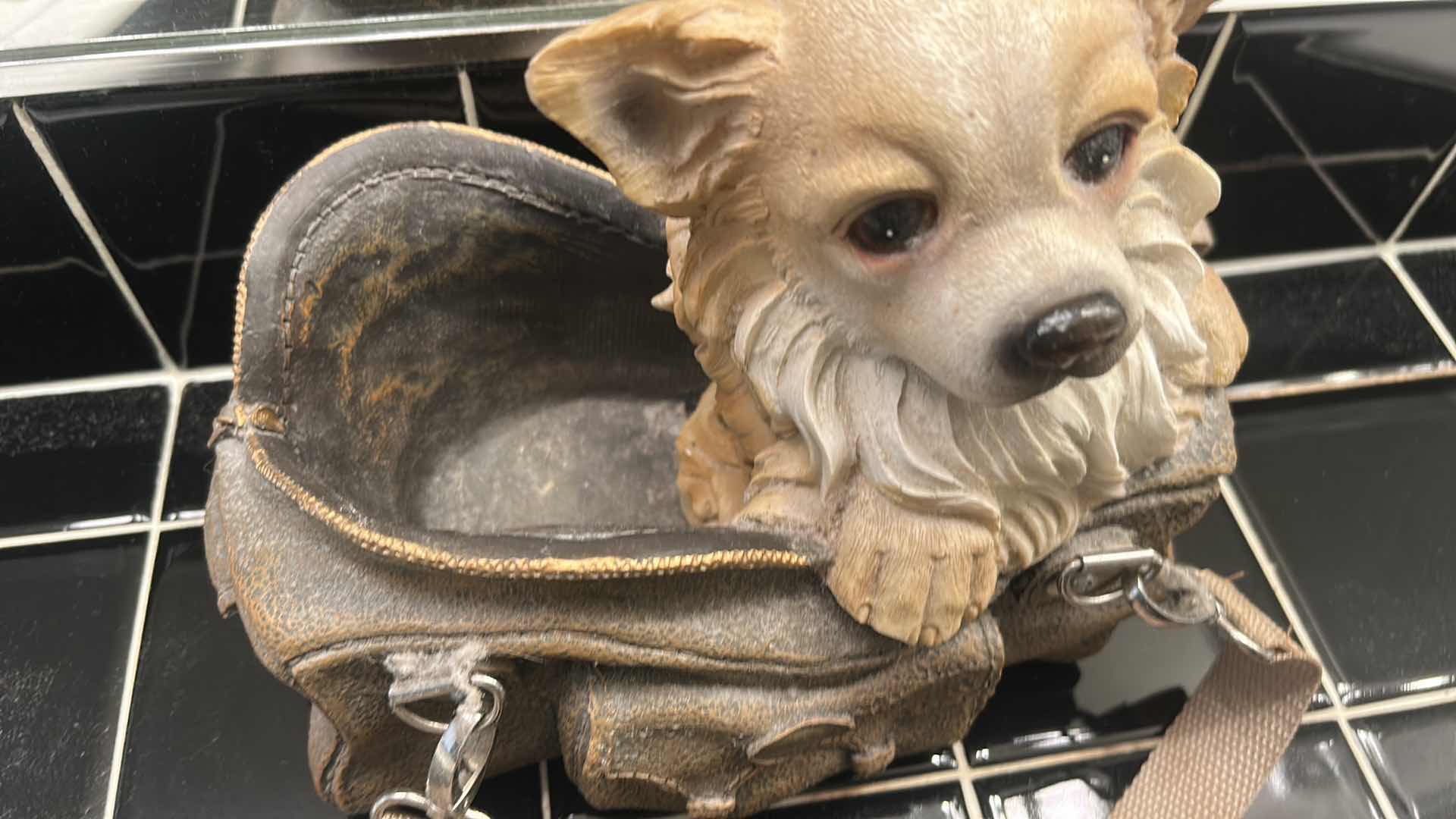 Photo 1 of CERAMIC DOG IN CARRYING CASE H9”