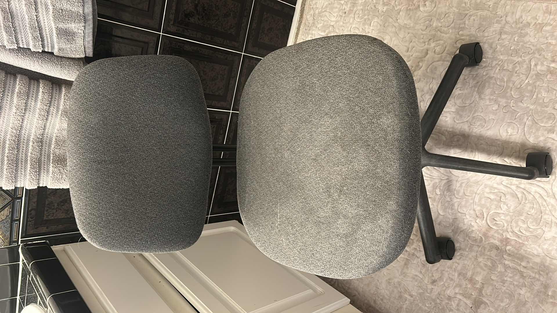 Photo 1 of SMALL DESK CHAIR
