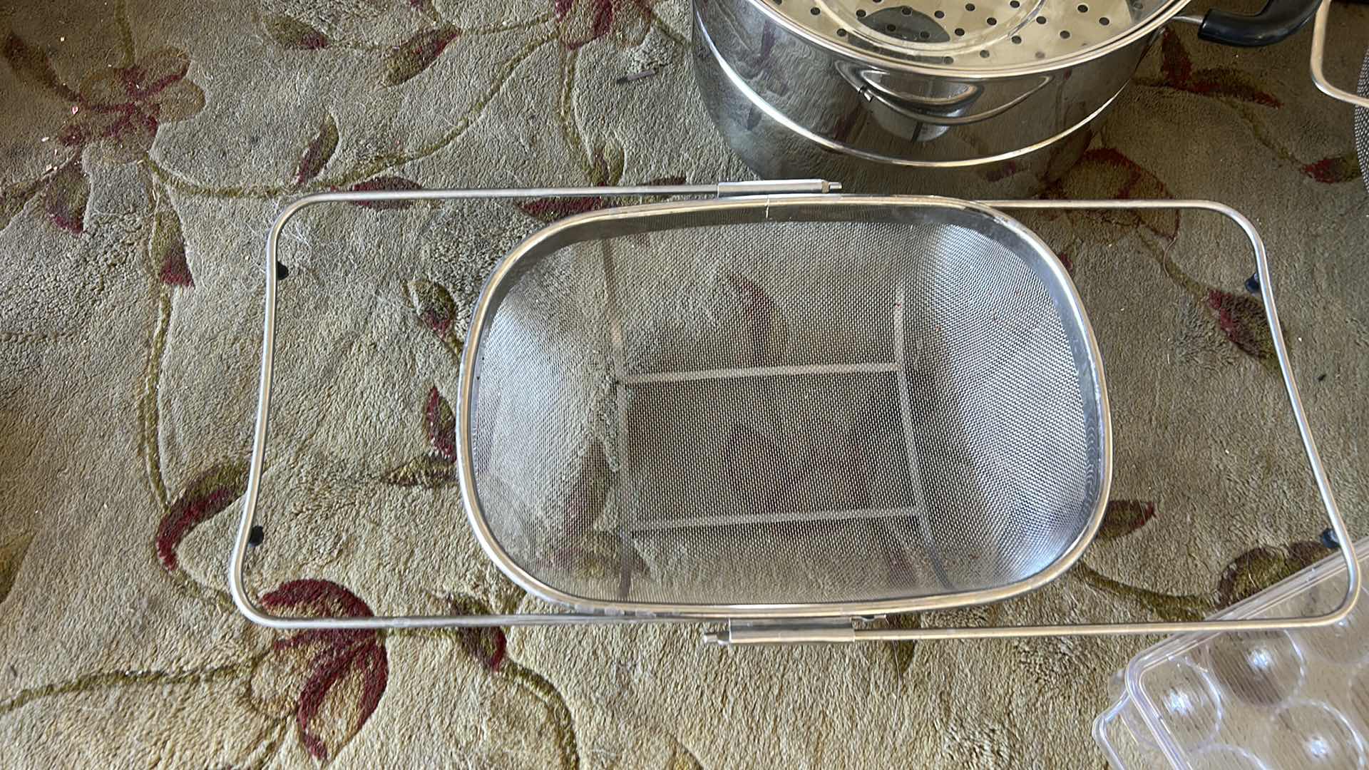 Photo 1 of KITCHEN AIDES- STRAINERS - EGG CARTONS, STOCK POT & COCKTAIL GLASSES