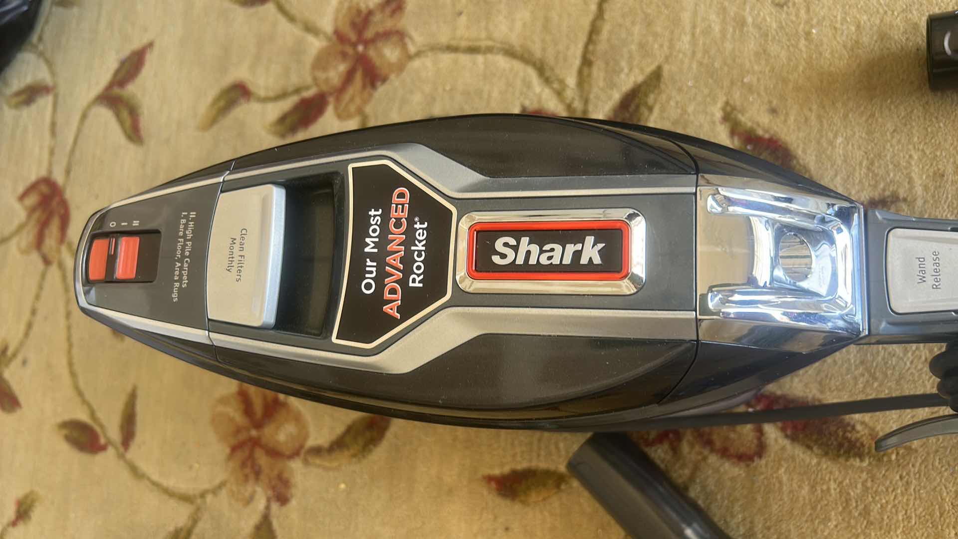 Photo 1 of SHARK VACUUM CLEANER