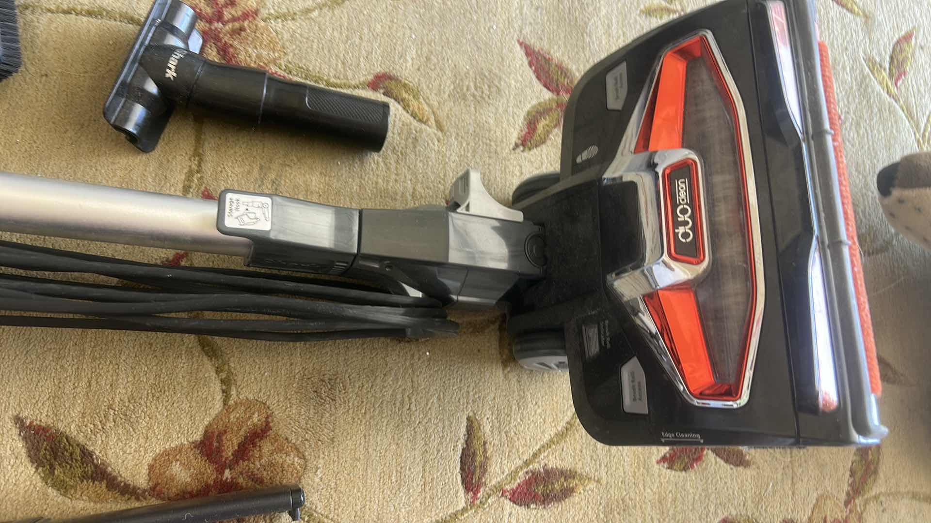 Photo 1 of SHARK VACUUM CLEANER