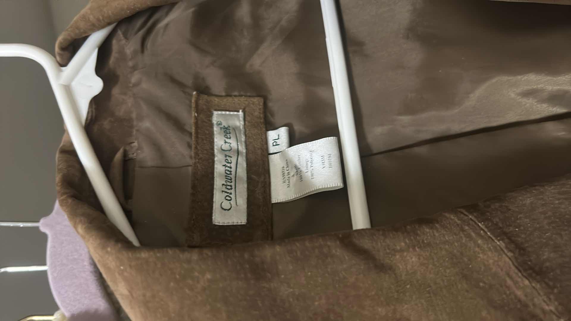 Photo 1 of 6 WOMENS JACKETS (INCLUDING 100% LEATHER) SIZE L XL