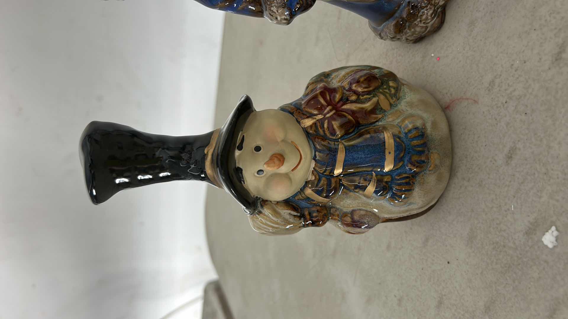 Photo 1 of CHRISTMAS DECOR H8”