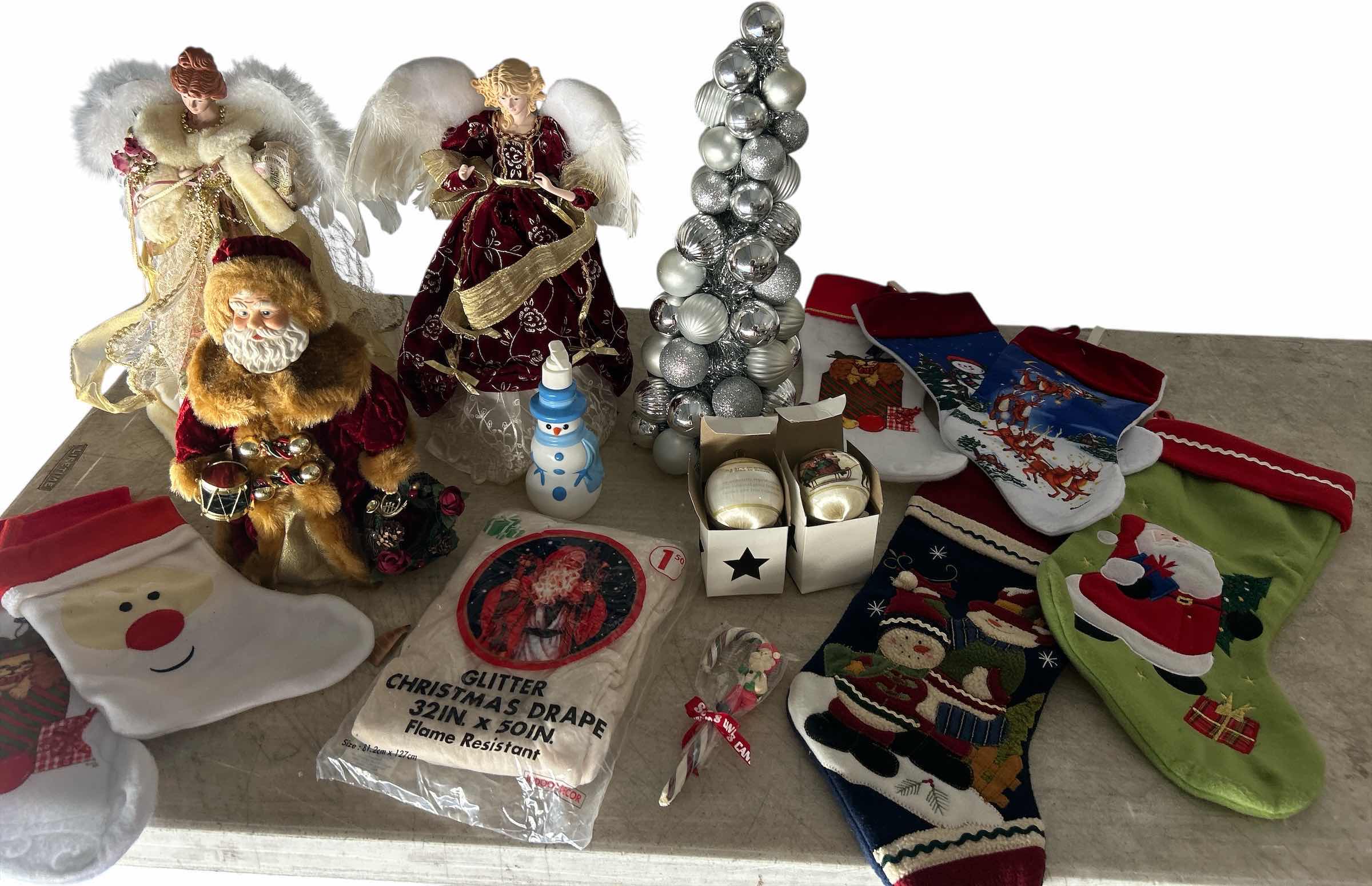 Photo 1 of CHRISTMAS DECOR