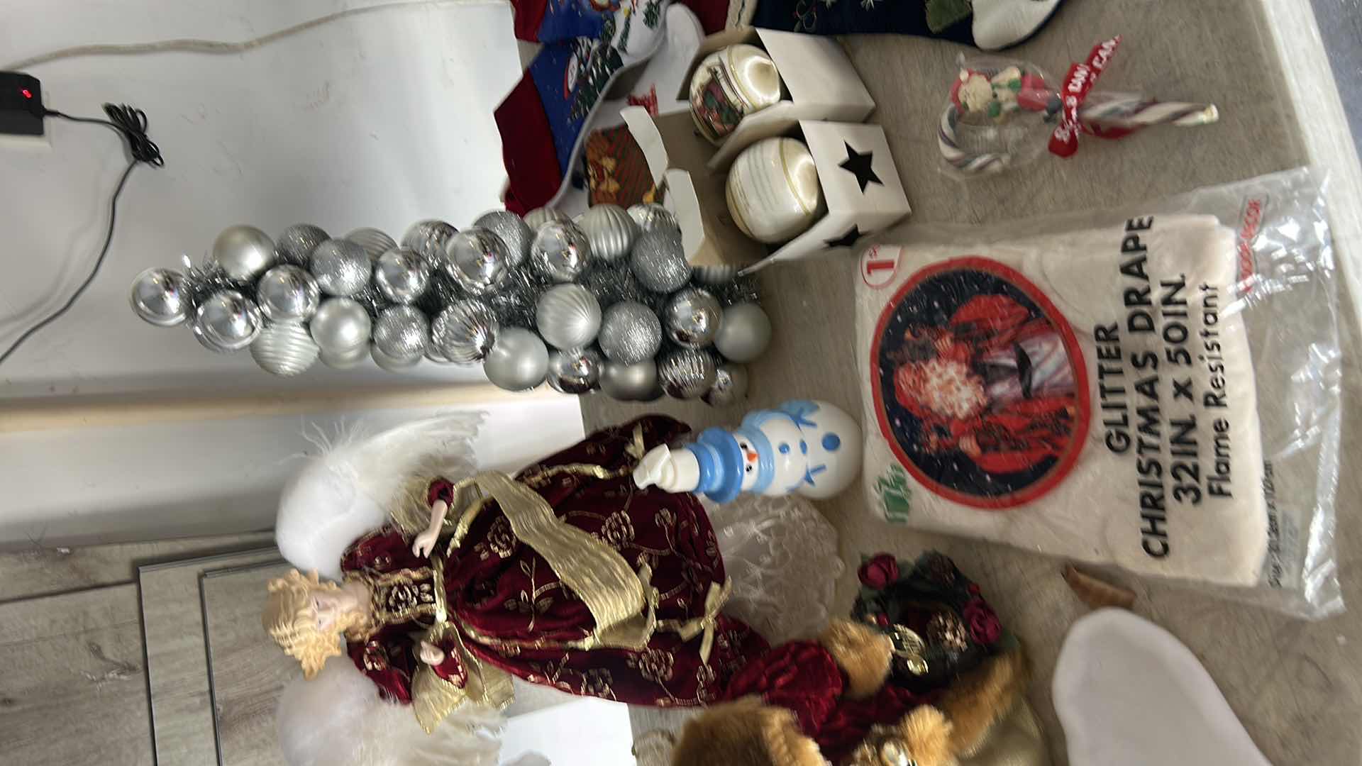 Photo 1 of CHRISTMAS DECOR