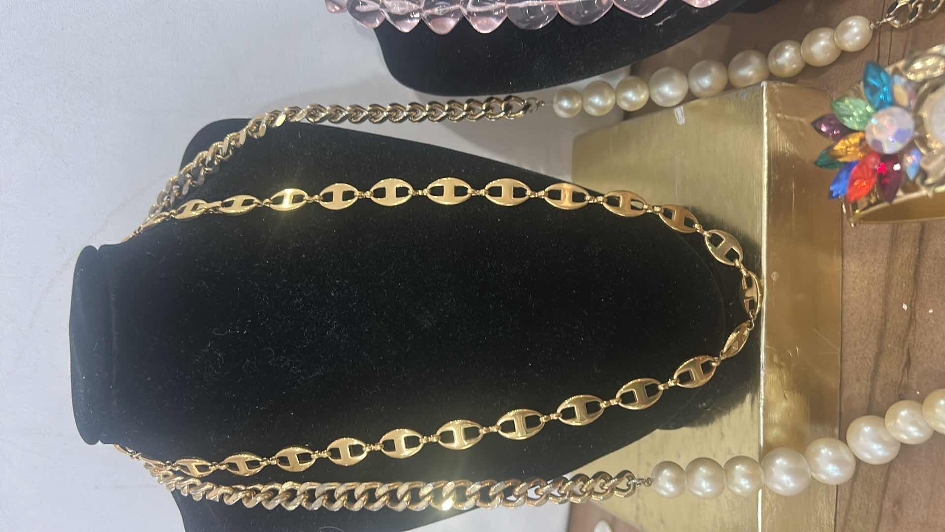 Photo 1 of 4 - WOMENS COSTUME JEWELRY