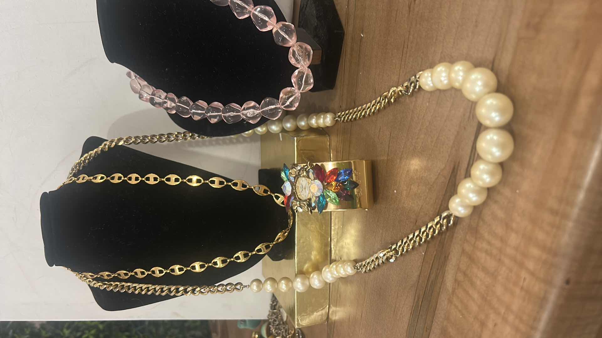 Photo 1 of 4 - WOMENS COSTUME JEWELRY