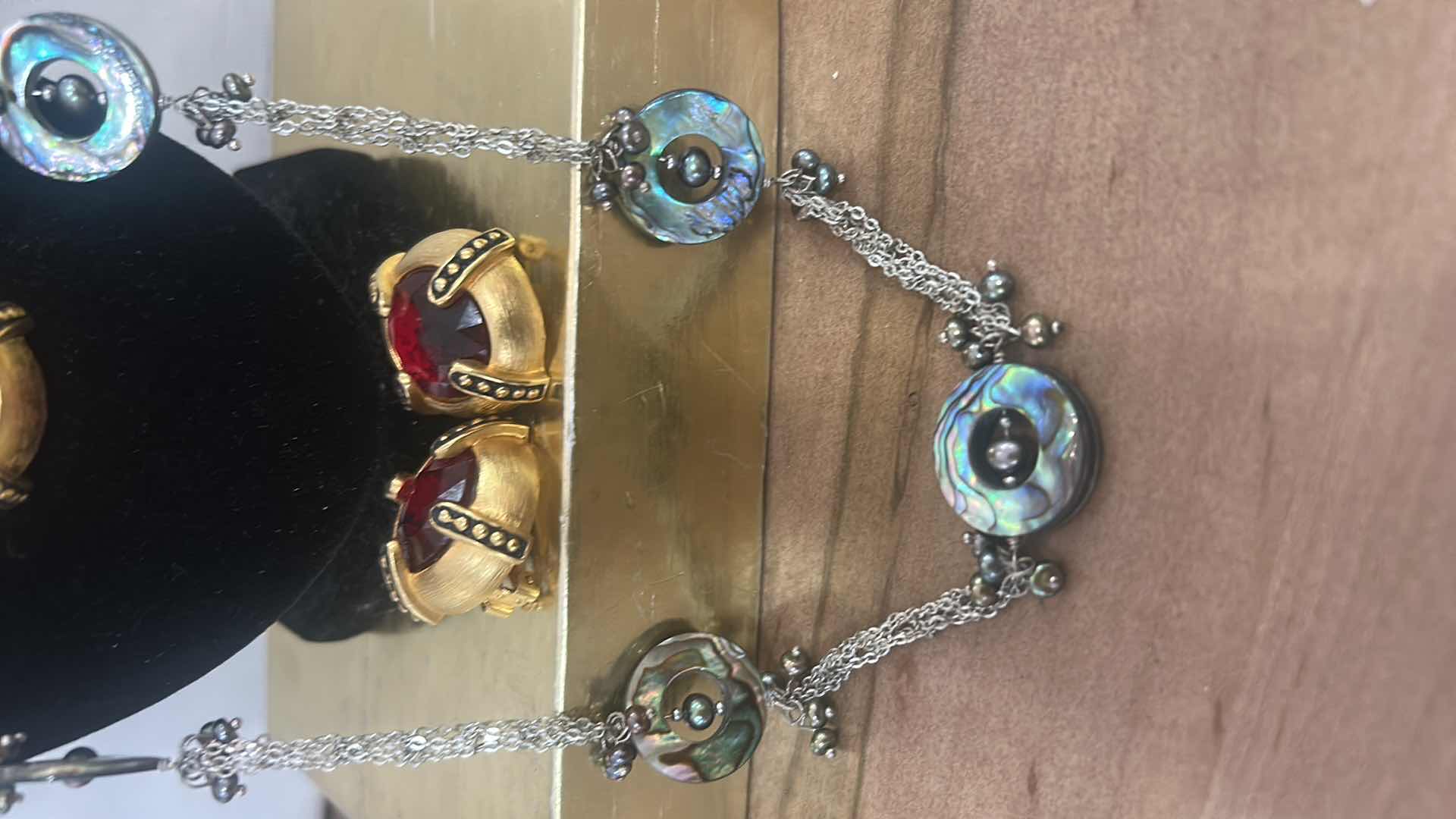 Photo 1 of 4 - WOMENS COSTUME JEWELRY