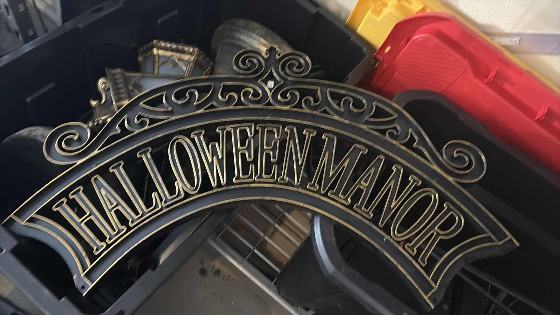 Photo 1 of HALLOWEEN MANOR YARD DECORATIONS