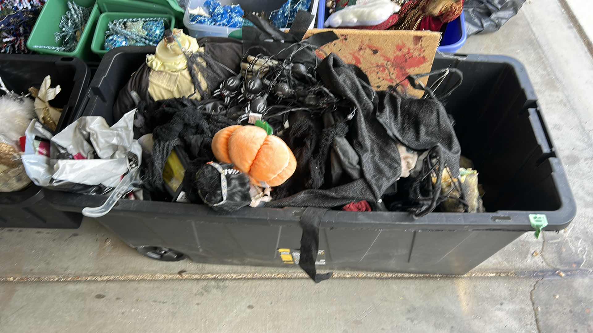 Photo 1 of TOTE FULL OF HALLOWEEN DECOR