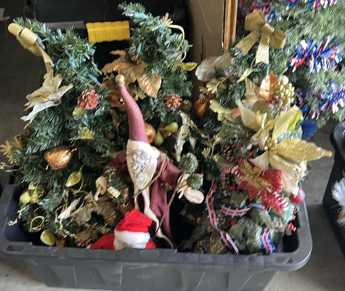 Photo 1 of TOTE FULL OF CHRISTMAS DECOR