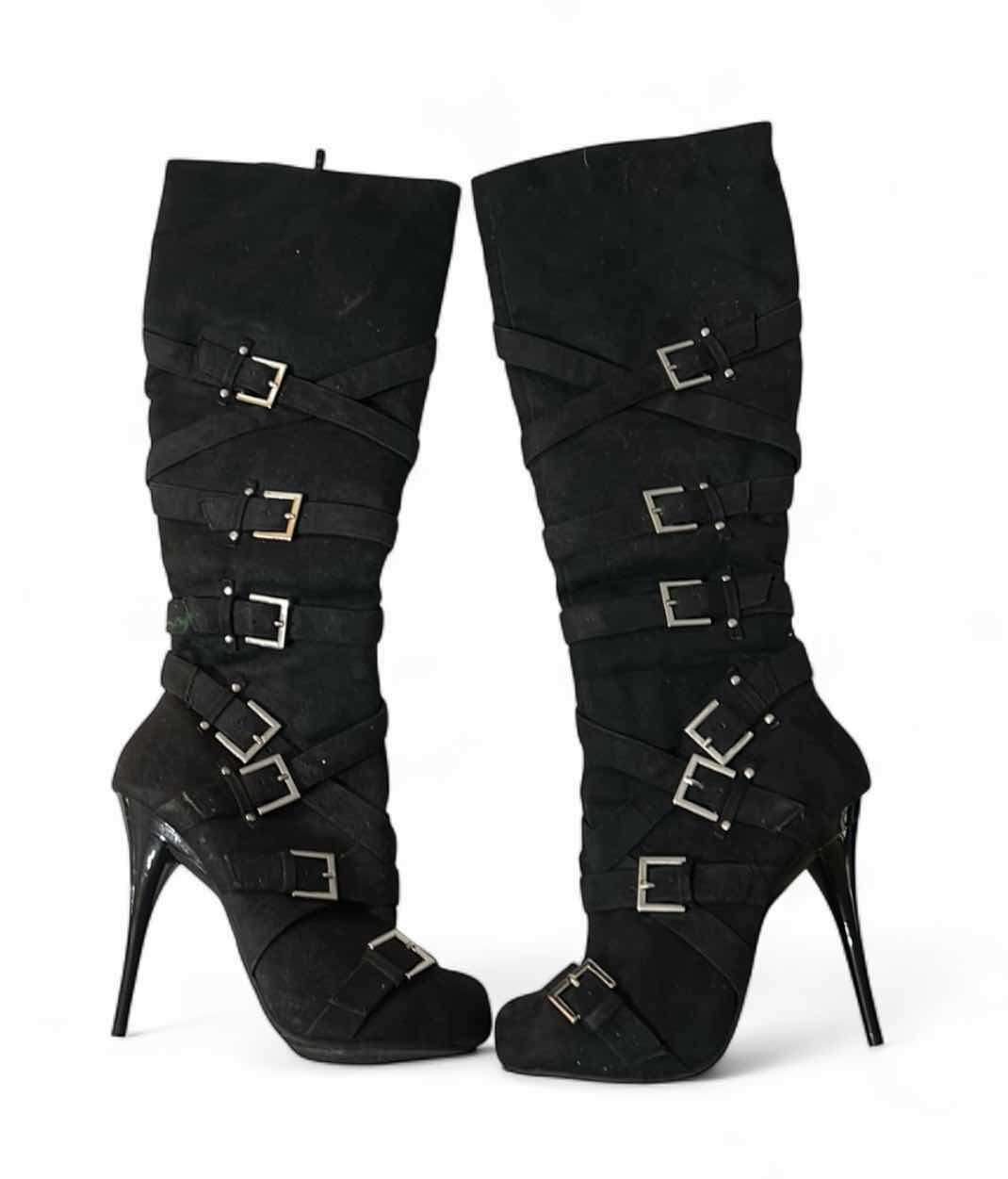 Photo 1 of WOMENS BOOTS DRESS UP/HALLOWEEN/EVERYDAY
