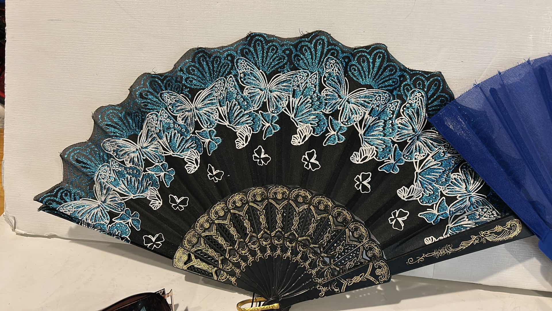 Photo 1 of WOMENS GLASSES/SUNGLASSES & FOLDING FANS - HALLOWEEN OR ANYTIME