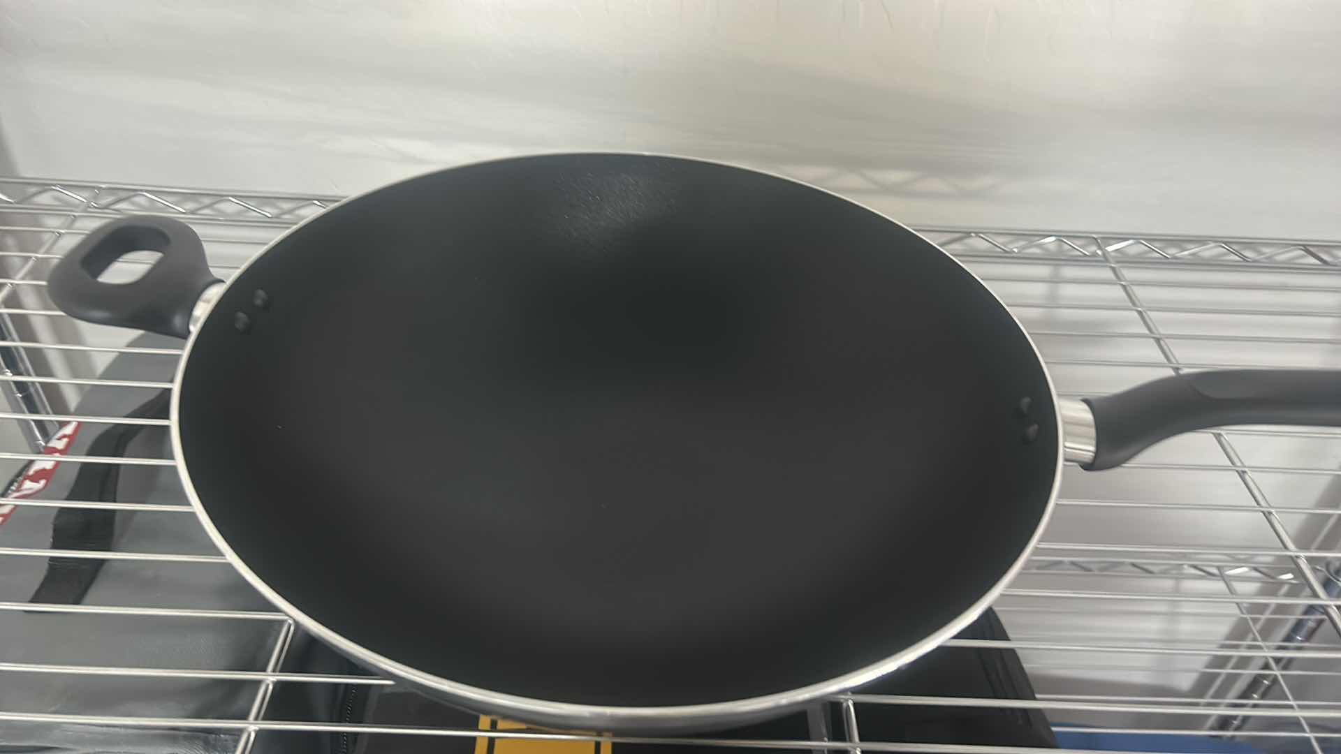 Photo 1 of TFAL WOK