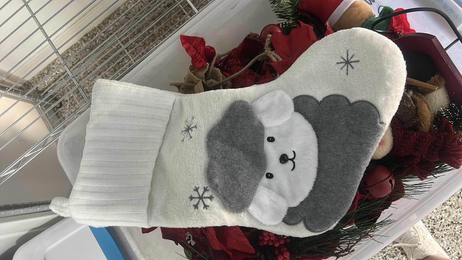 Photo 1 of TOTE - CHRISTMAS DECORATIONS