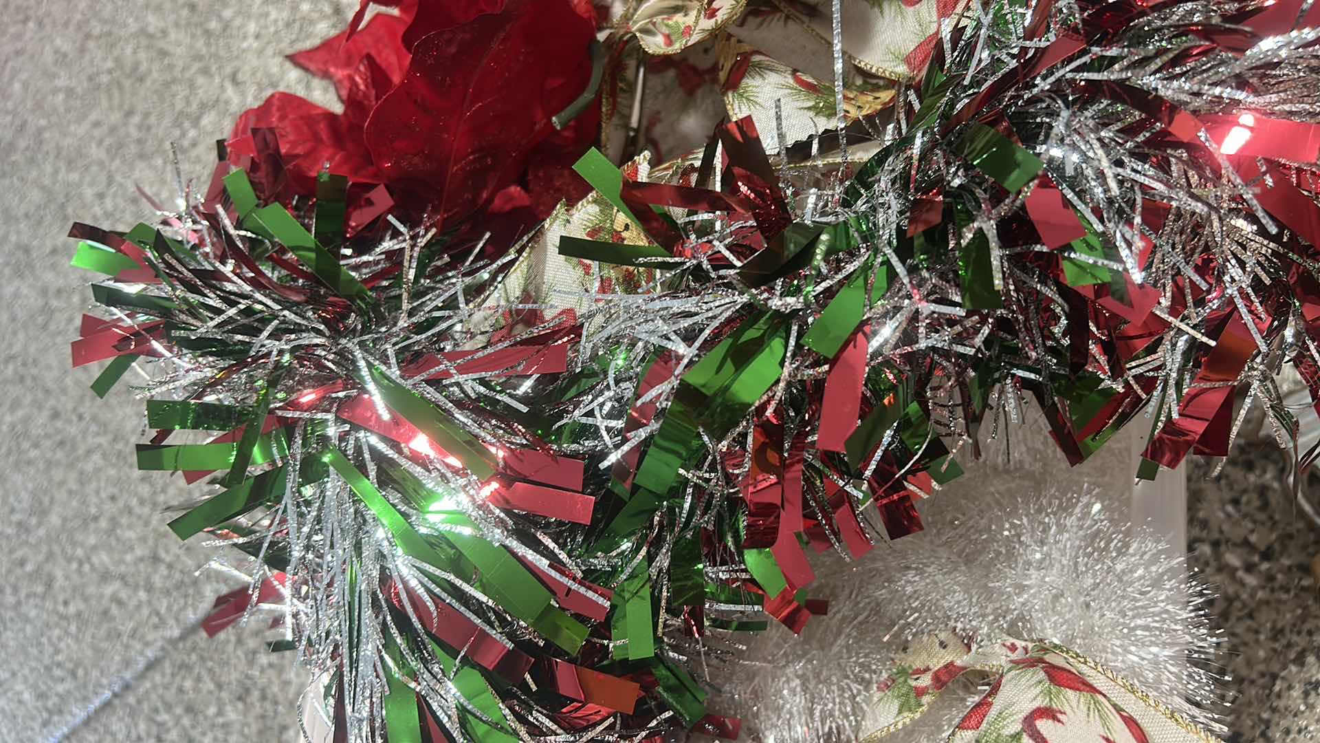 Photo 1 of TOTE - CHRISTMAS DECORATIONS
