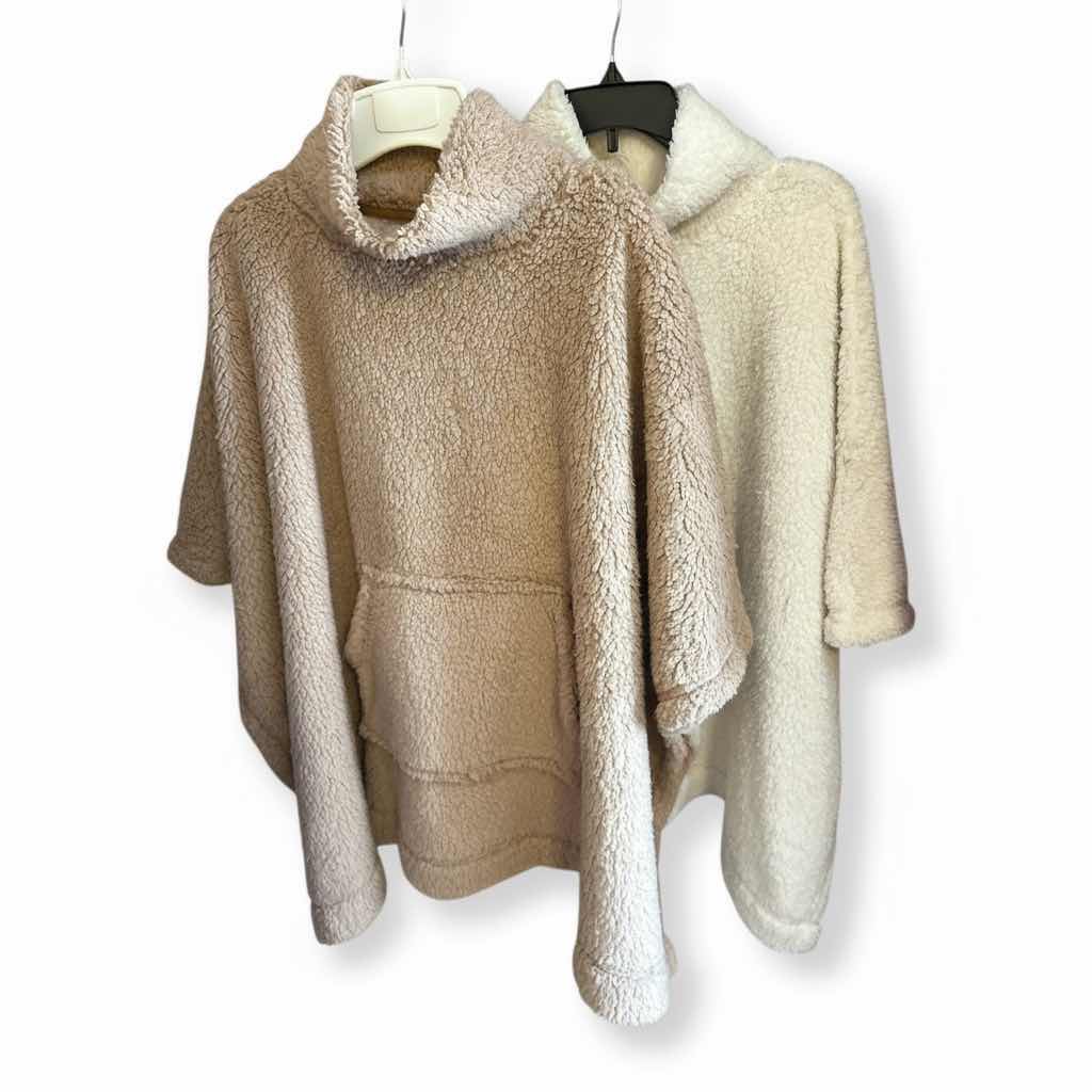 Photo 1 of 2 WOMENS KOOLABURRA BY UGG SHERPA TOPS SIZED XS (APPEAR TO BE A SIZE LARGE