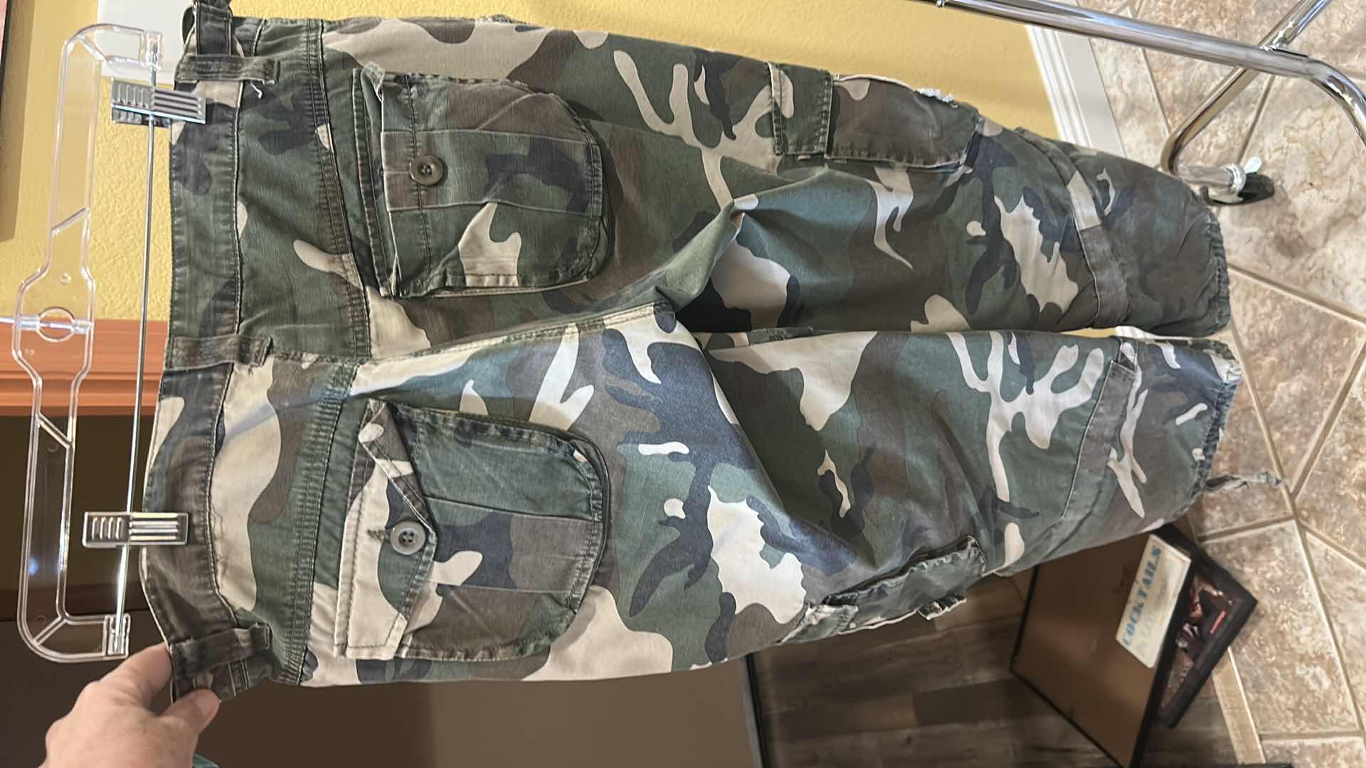 Photo 1 of 2 WOMENS CAMO CAPRIS / DAVID SIZE 30 & GOLIATH AND PREMIUM SURPLUS SIZE L
