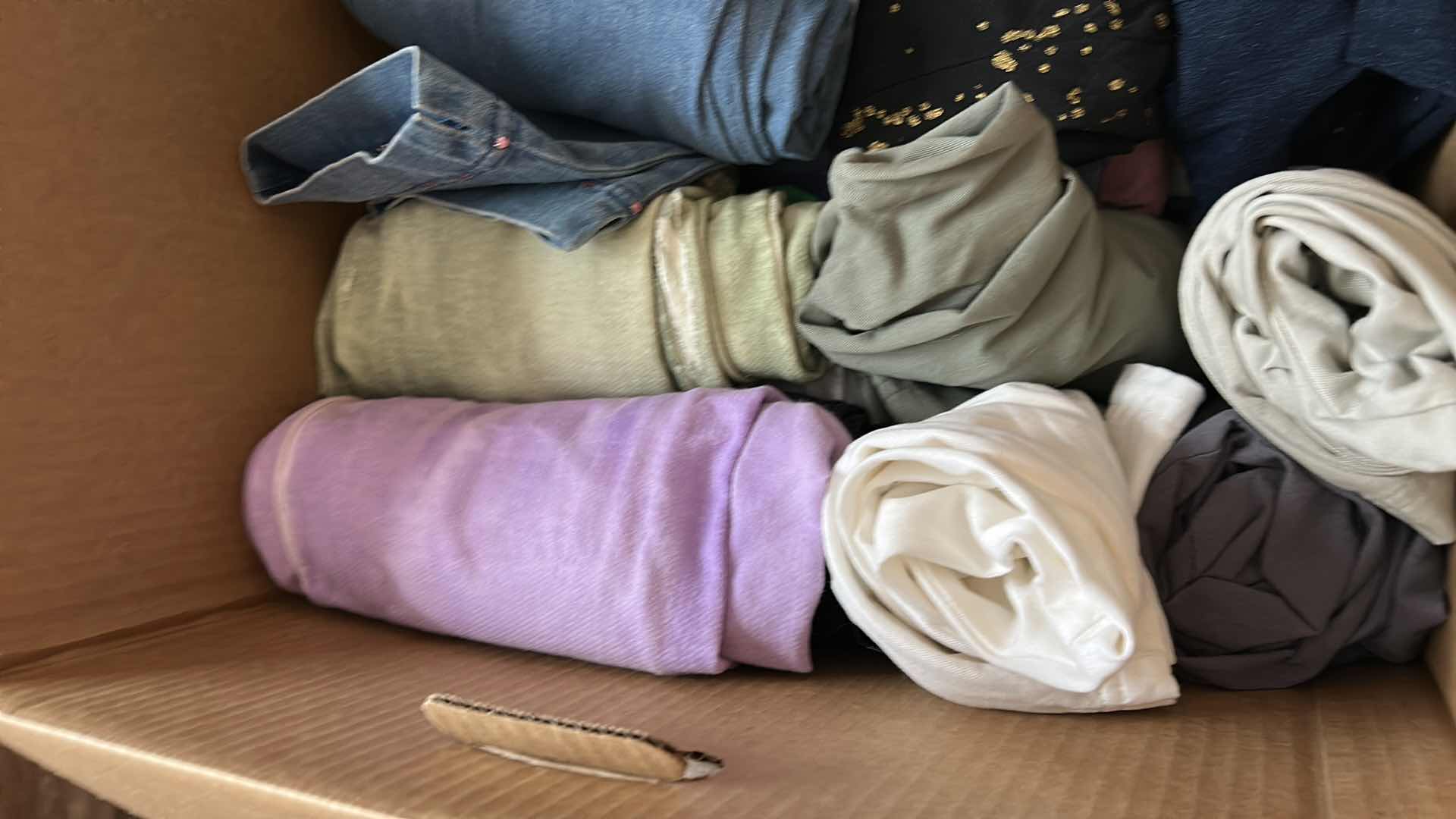 Photo 1 of BOX OF WOMENS CLOTHING, BLOUSES, SHIRTS AND PANTS (ASSORTED SIZES)