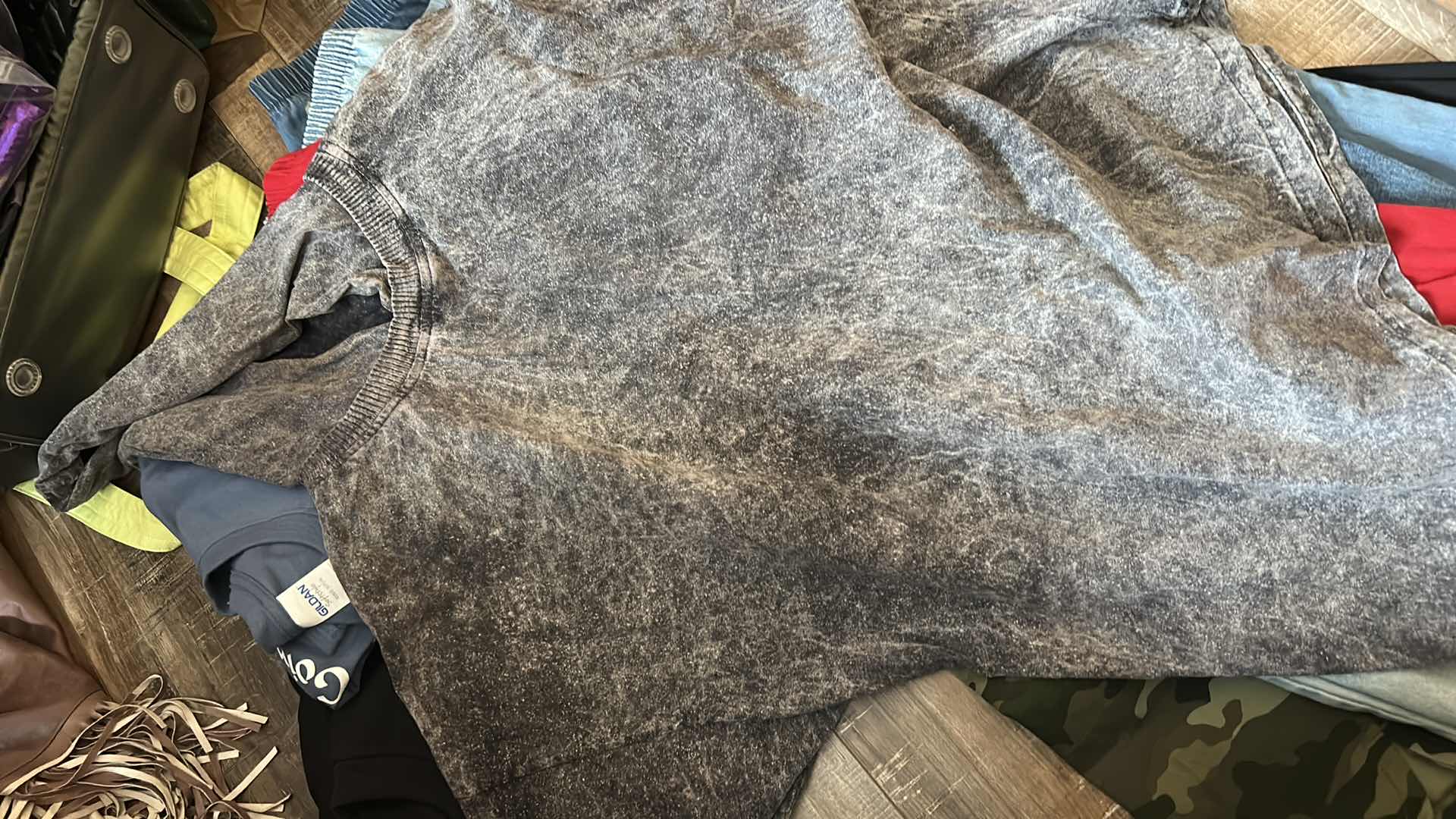 Photo 1 of BOX OF WOMENS CLOTHING, BLOUSES, SHIRTS AND PANTS (ASSORTED SIZES)