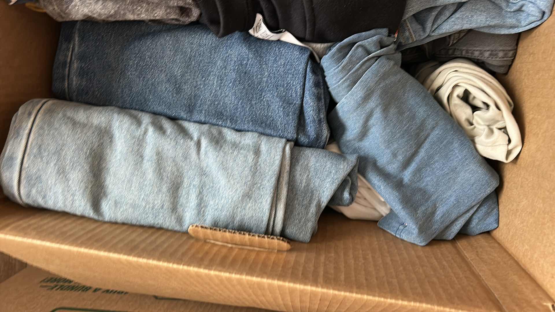 Photo 1 of BOX OF WOMENS CLOTHING, BLOUSES, SHIRTS AND PANTS (ASSORTED SIZES)