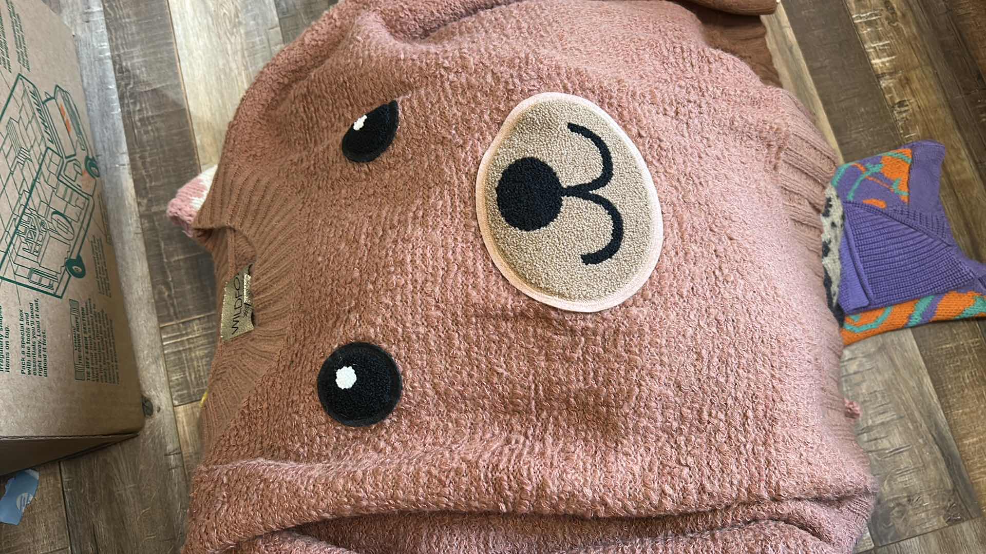 Photo 1 of BOX OF WOMENS SWEATERS