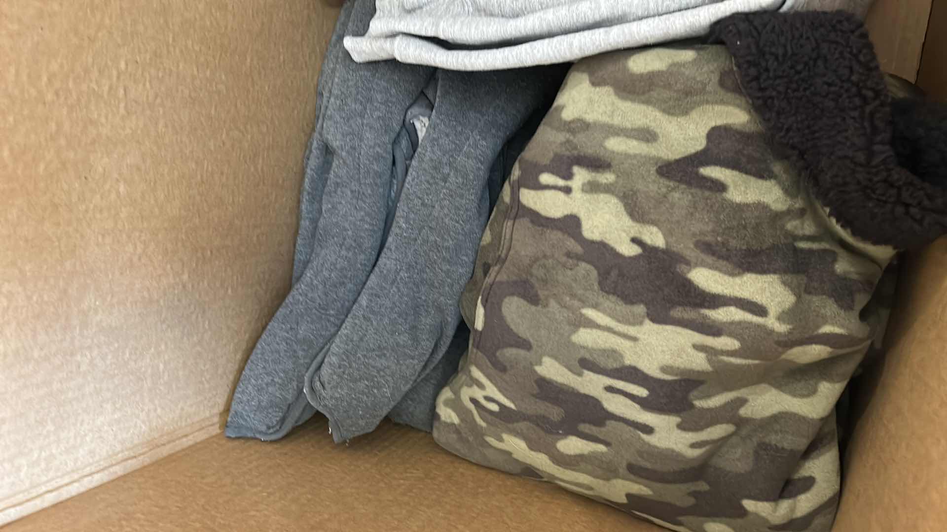 Photo 1 of BOX OF WOMENS JACKETS, SWEATSHIRTS AND VESTS SOME NEW WITH TAGS (ASSORTED SIZES)