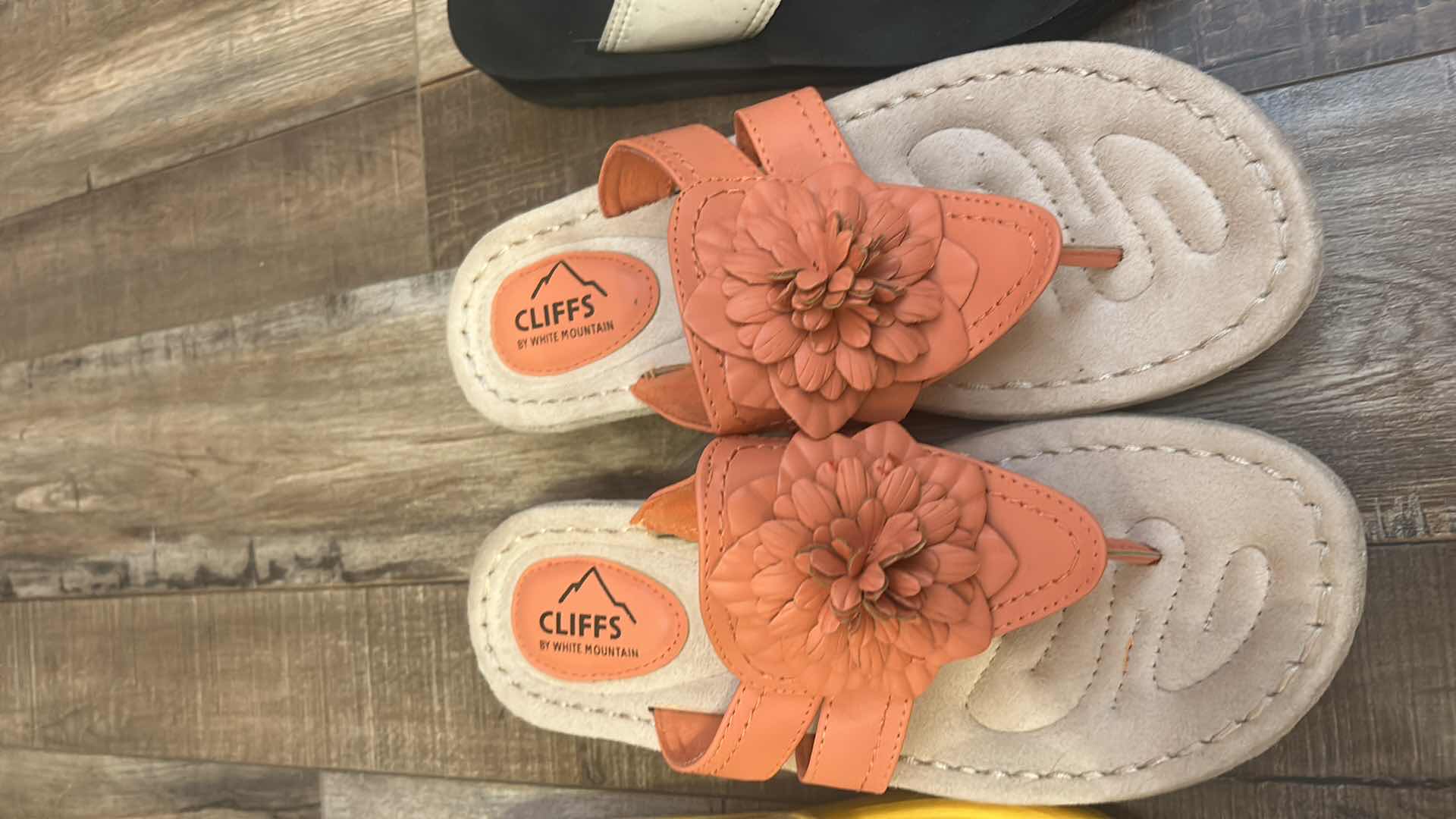 Photo 1 of 5 PAIRS WOMENS SLIP IN SHOES SIZE 8