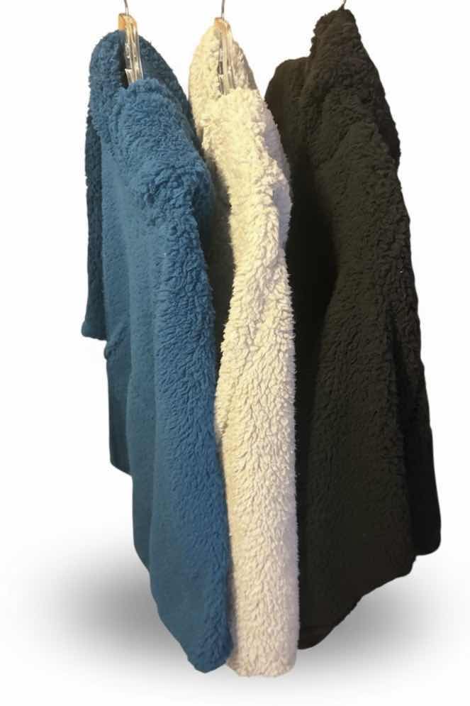 Photo 1 of 3 NEW WOMENS MUK LUKS HOODIE SIZE SMALL, APPEAR MUCH LARGER