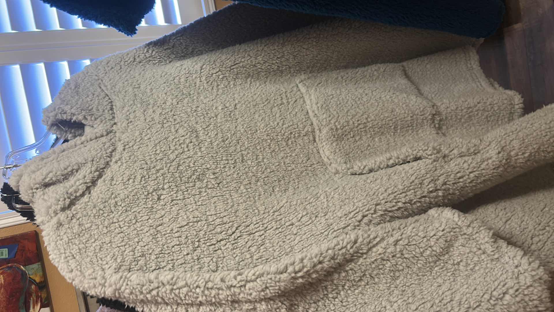 Photo 1 of 3 NEW WOMENS MUK LUKS HOODIE SIZE SMALL, APPEAR MUCH LARGER