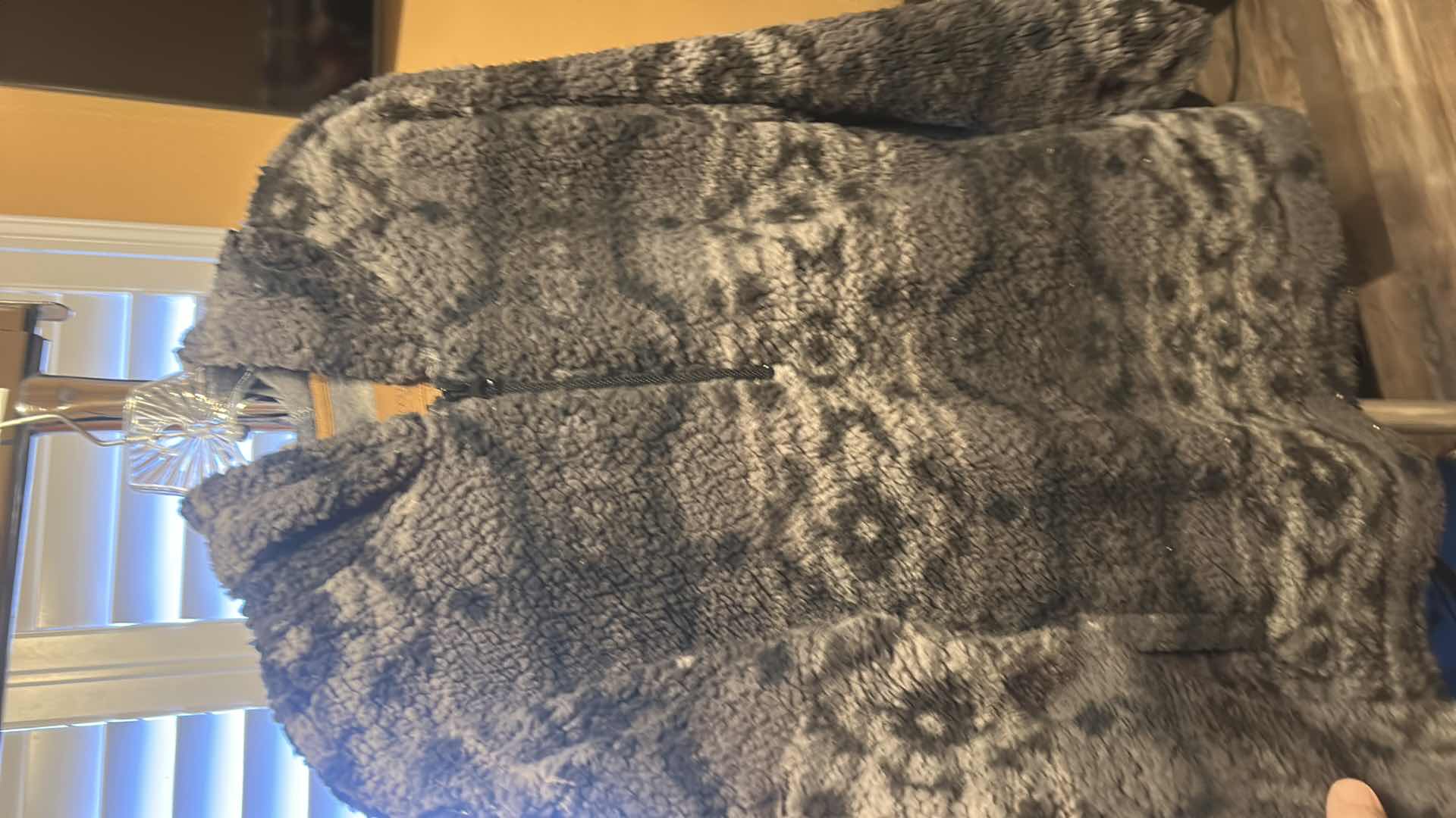 Photo 1 of 3-WOMENS SOFT SHERPA FLEECE HOODIES (SIZE MED)