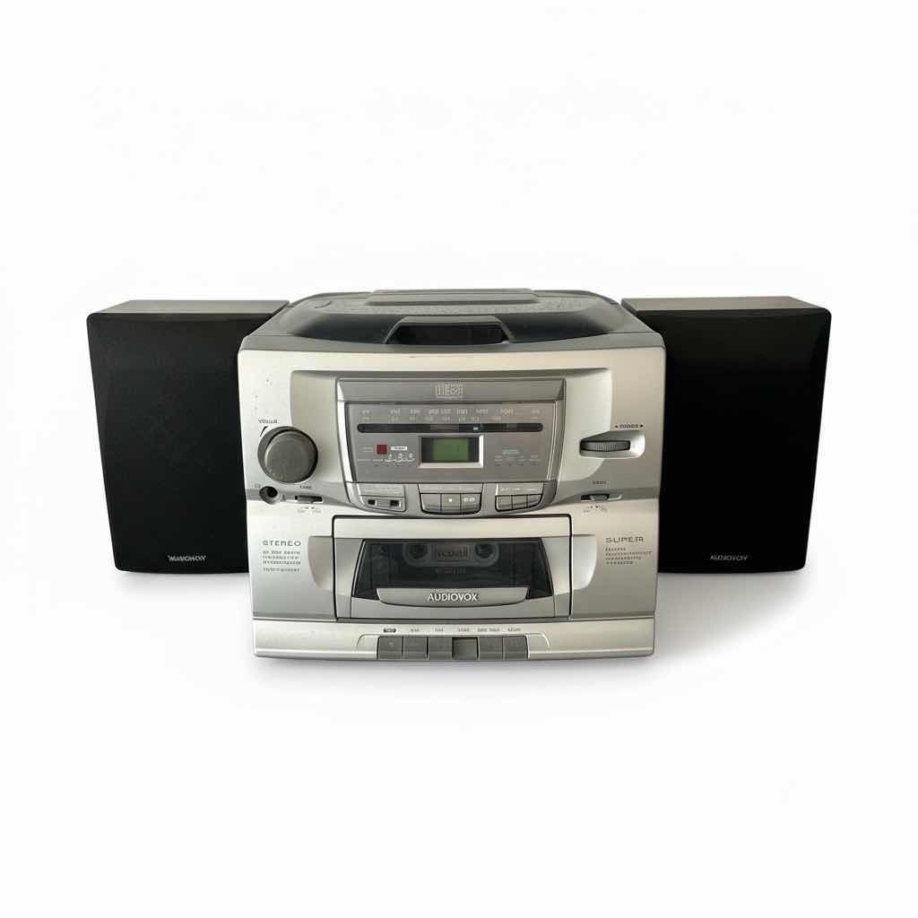 Photo 1 of AUDIO VOX SOUND SYSTEM