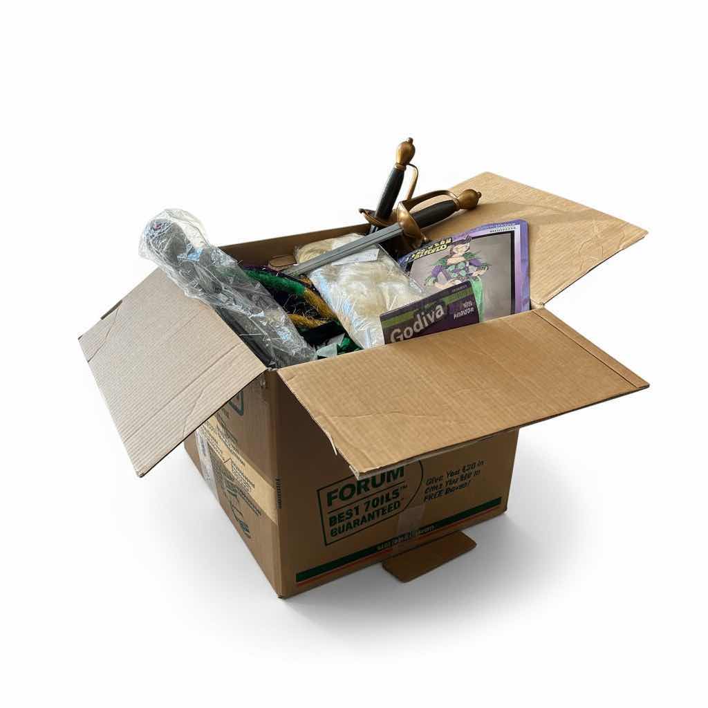 Photo 1 of BOX - HALLOWEEN COSTUMES