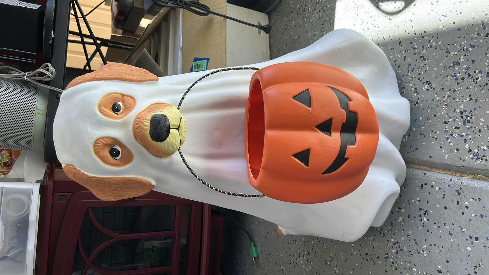 Photo 1 of HALLOWEEN DECORATION - DOG GHOST H30”