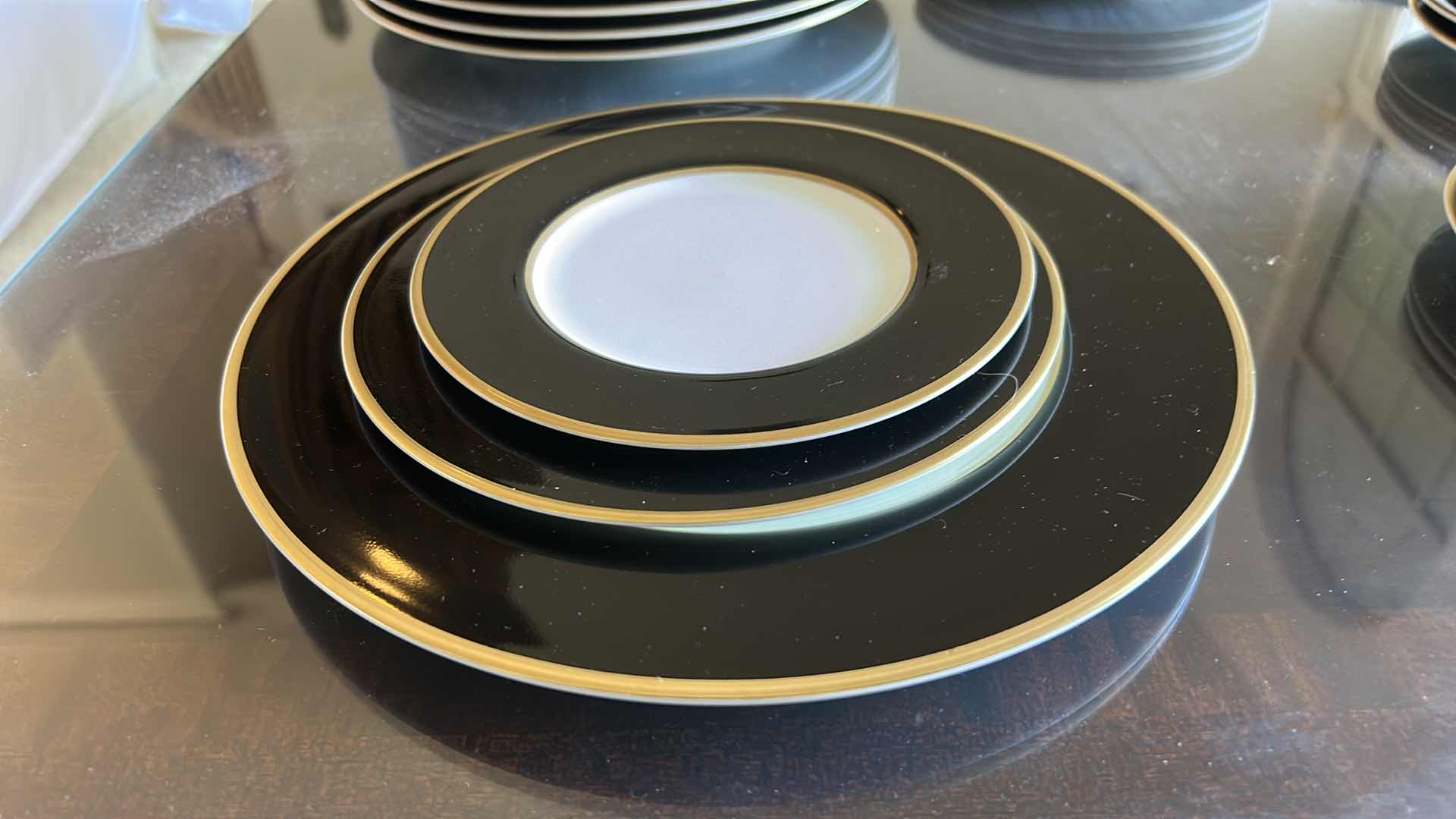 Photo 1 of 3 PC MIKASA BONE CHINA ONYX PLATES 11”, 7.5”, 6.5”