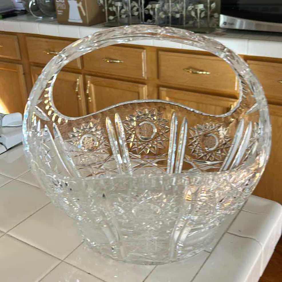 Photo 1 of CUT CRYSTAL BASKET H11”