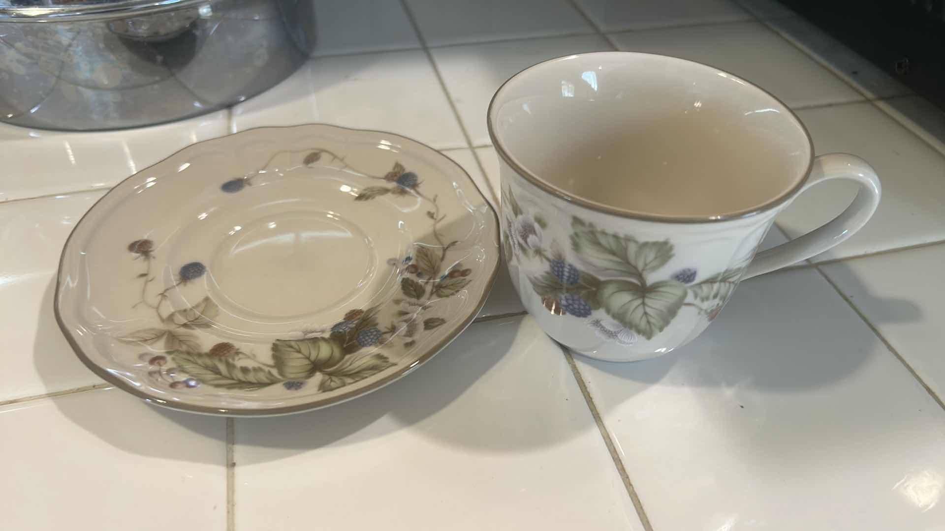 Photo 1 of THE SIMPLEX PATENT KETTLE AND EPOCH CUP AND SAUCER