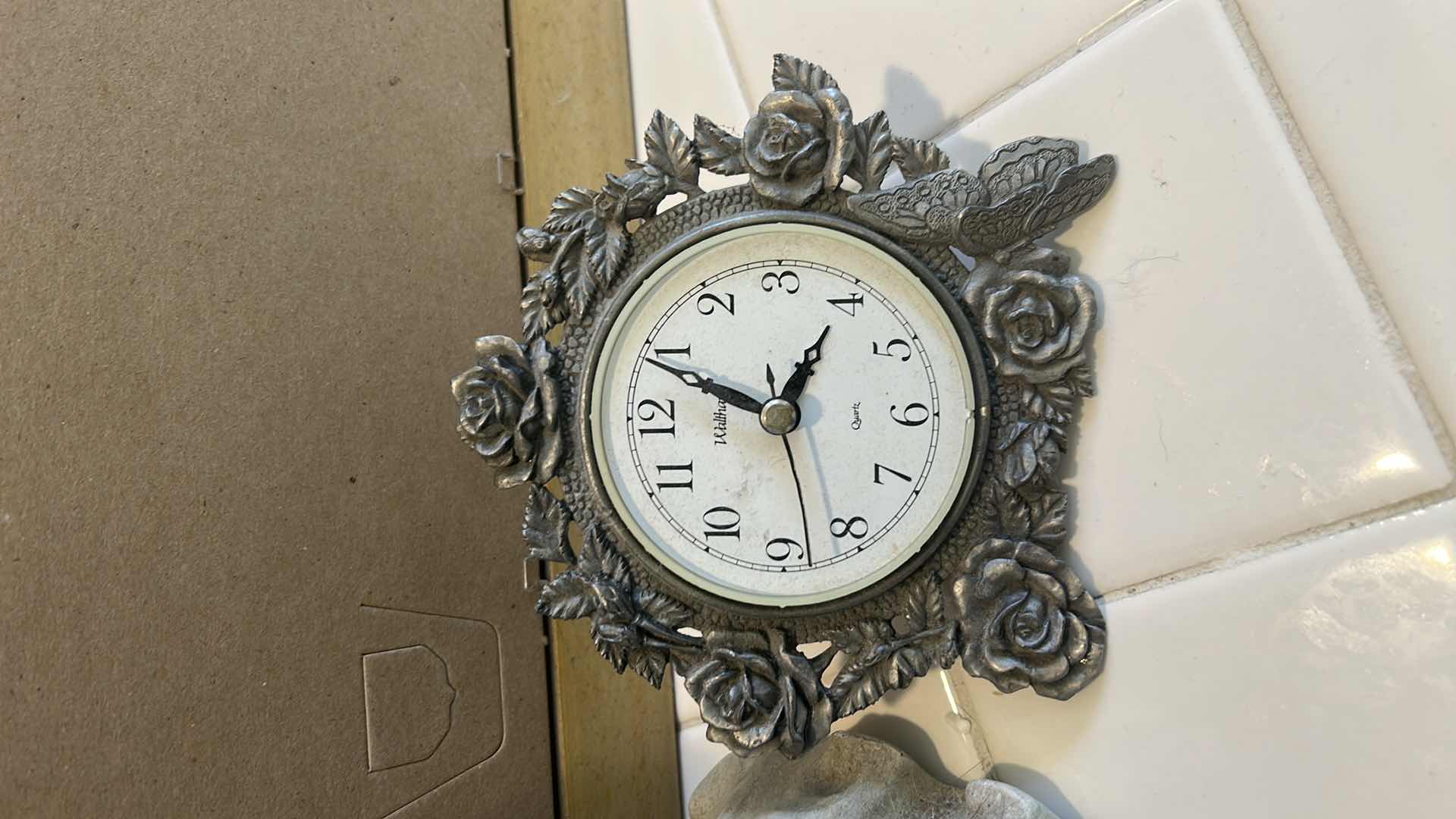 Photo 1 of RESIN ANGEL H16”AND METAL CLOCK