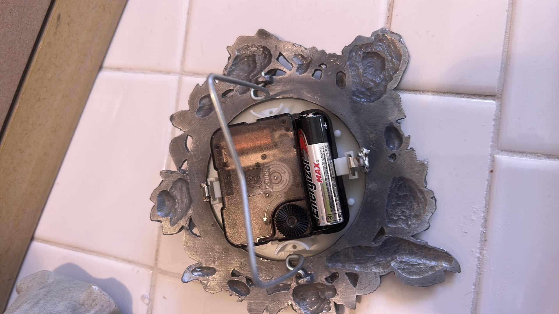 Photo 1 of RESIN ANGEL H16”AND METAL CLOCK