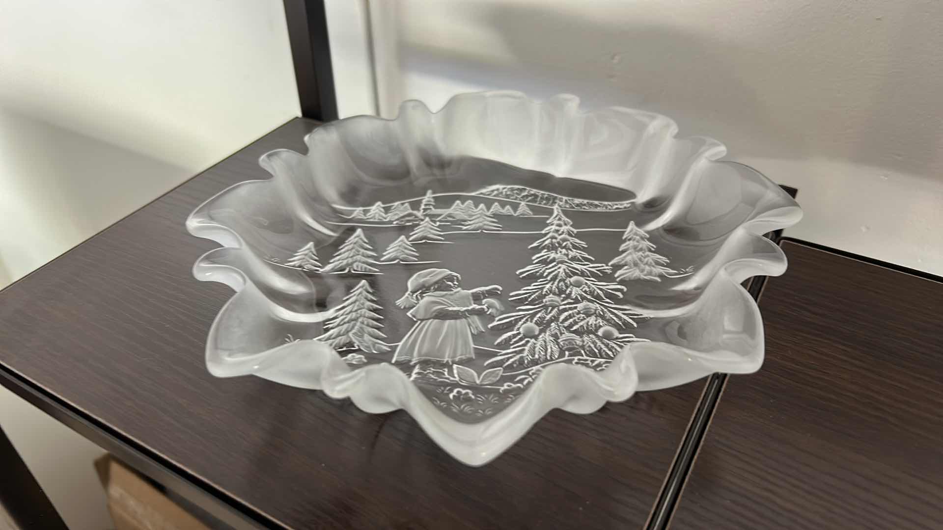 Photo 1 of MIKASA HOLIDAY CLASSICS ROUND PLATTER 9.5”