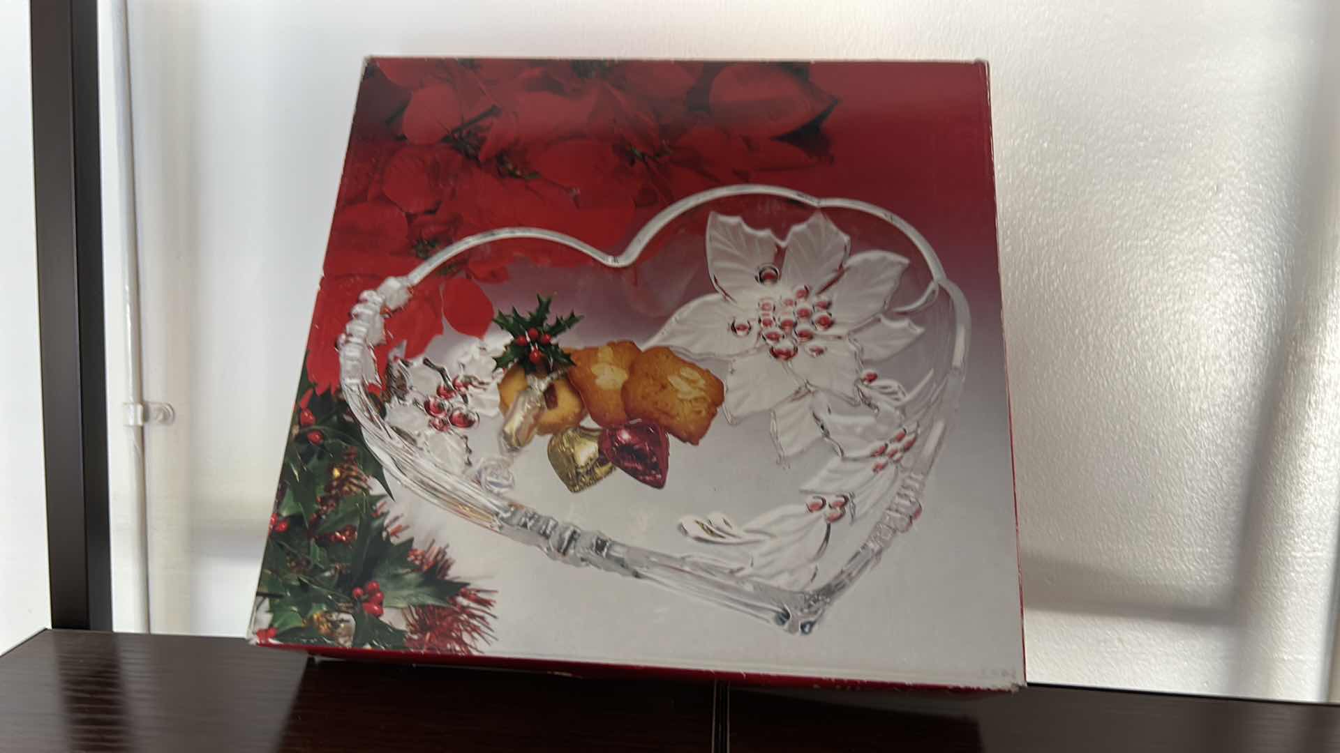 Photo 1 of MIKASA POINSETTIA HEART SERVING DISH