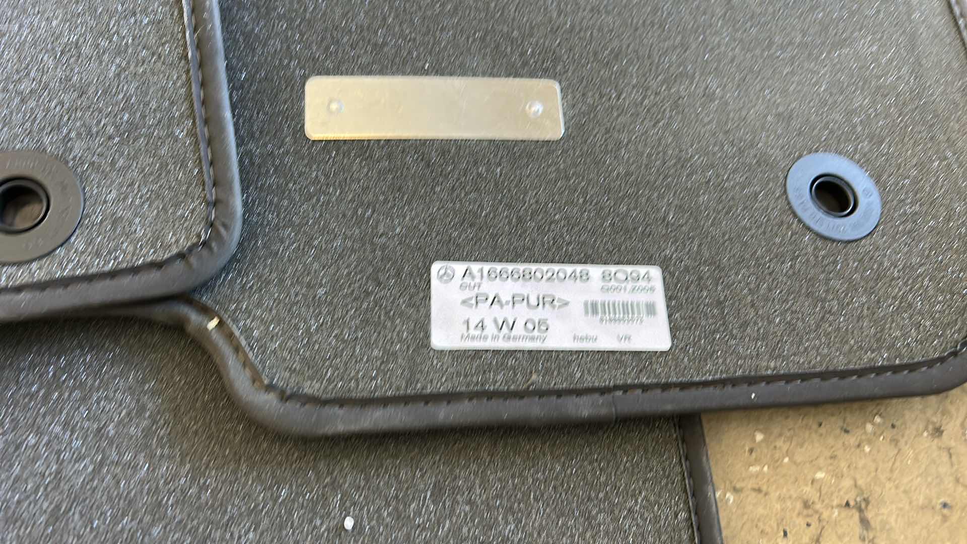 Photo 1 of MERCEDES BENZ FLOOR MATS