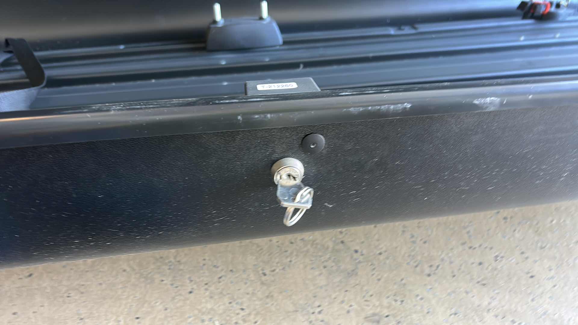 Photo 1 of CHRYSLER CARGO BOX